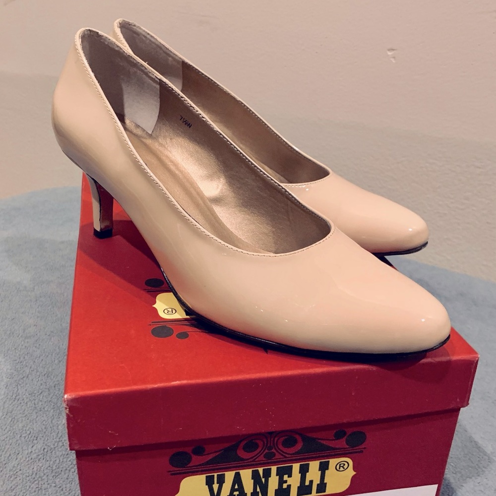 Vaneli “Laureen” Ecru Patent Leather Dress Pumps